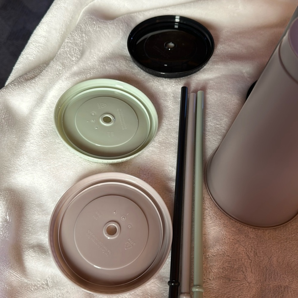 Room Essentials 3 Pack Reusable Cold Cups - Picture 5 of 9